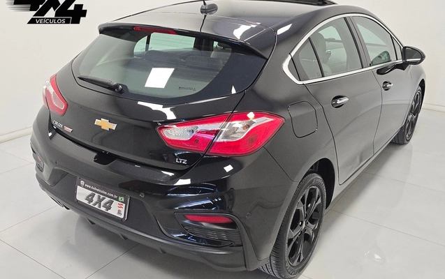 imagem-https://www.socarrao.com.br/sc-vehicle-images-prod/4145456/1790436906667-6c094901905943bc983b4e0d49a764ca_1790436843635.jpg