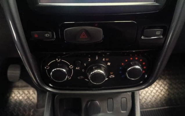imagem-https://www.socarrao.com.br/sc-vehicle-images-prod/4145467/1790441590707-8503362_2_B_d1c831f4d8.jpeg