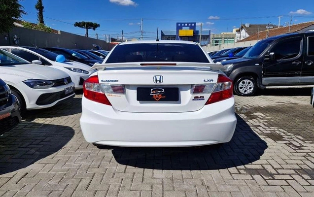 imagem-https://www.socarrao.com.br/sc-vehicle-images-prod/4145476/1790951023628-8515037_5_B_7b61624cee.jpeg