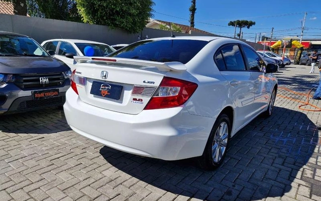 imagem-https://www.socarrao.com.br/sc-vehicle-images-prod/4145476/1790951023630-8515037_6_B_b10df6404d.jpeg