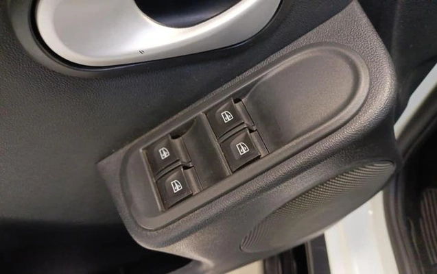 imagem-https://www.socarrao.com.br/sc-vehicle-images-prod/4145513/1790441612467-8484619_5_B_9510603cde.jpeg
