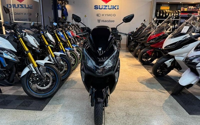 imagem-https://www.socarrao.com.br/sc-vehicle-images-prod/4145516/1790438237630-8441735_1_B_d9399b0b6b.jpeg