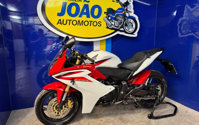 imagem-https://www.socarrao.com.br/sc-vehicle-images-prod/4145552/1790438731436-gb-4accf7d.jpeg