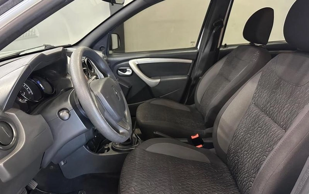 imagem-https://www.socarrao.com.br/sc-vehicle-images-prod/4145555/1791571766015-8499832_10_B_3bac9778e9.jpeg