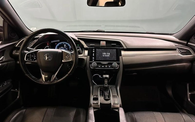 imagem-https://www.socarrao.com.br/sc-vehicle-images-prod/4145677/1790710442710-8496414_12_B_6273e72013.jpeg