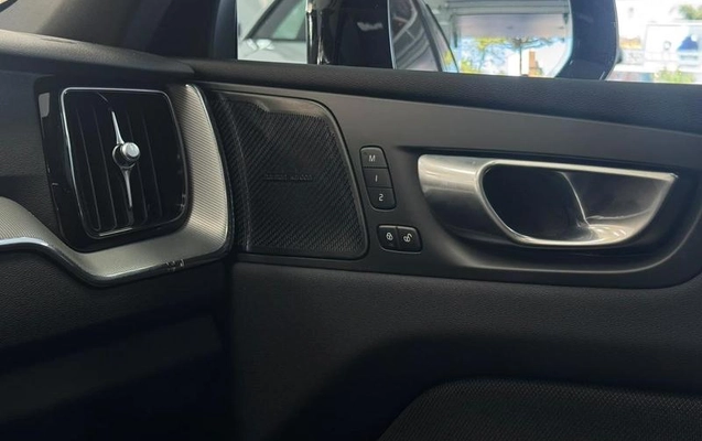 imagem-https://www.socarrao.com.br/sc-vehicle-images-prod/4145919/1790442178506-8512006_9_B_c50501aaff.jpeg
