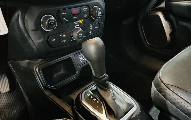 imagem-https://www.socarrao.com.br/sc-vehicle-images-prod/4146063/1791218678464-8515460_11_B_7d60218298.jpeg