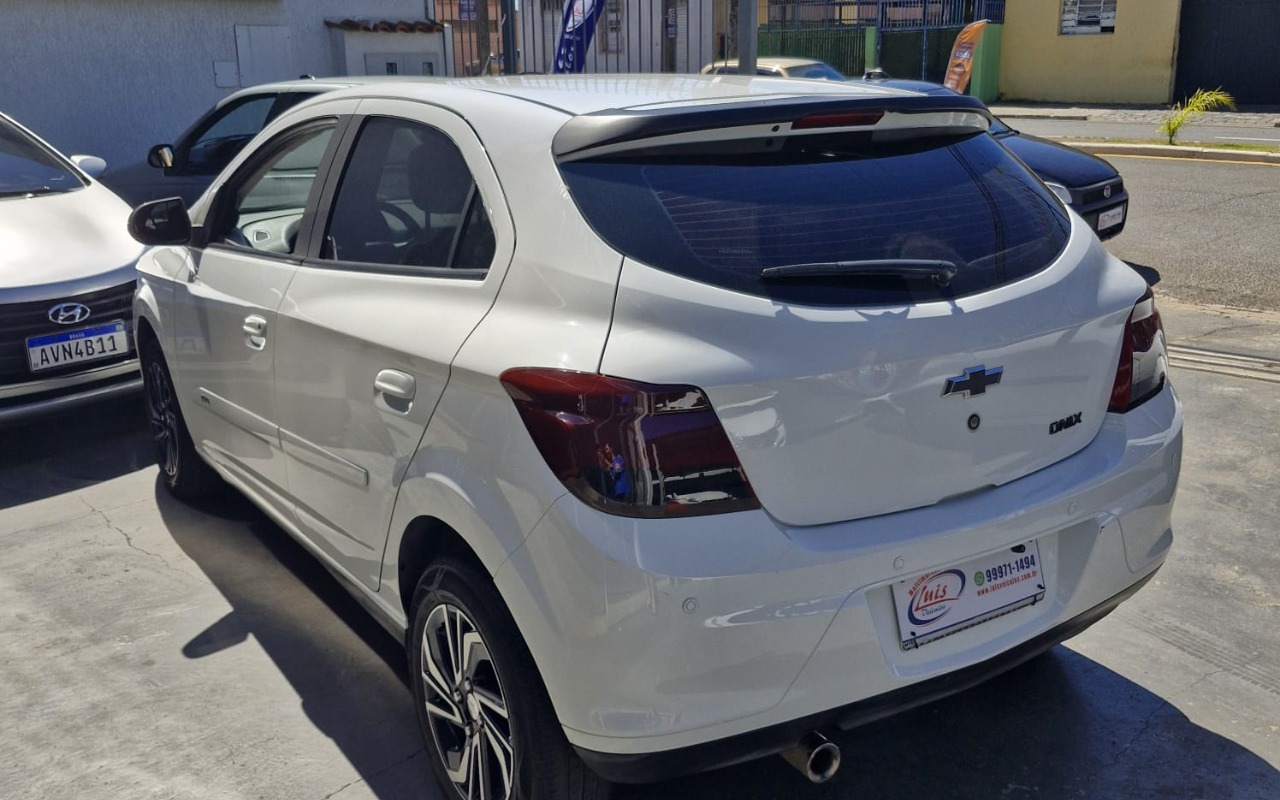 imagem-https://www.socarrao.com.br/sc-vehicle-images-prod/4146070/1790443566472-NS5qcGVn.jpeg