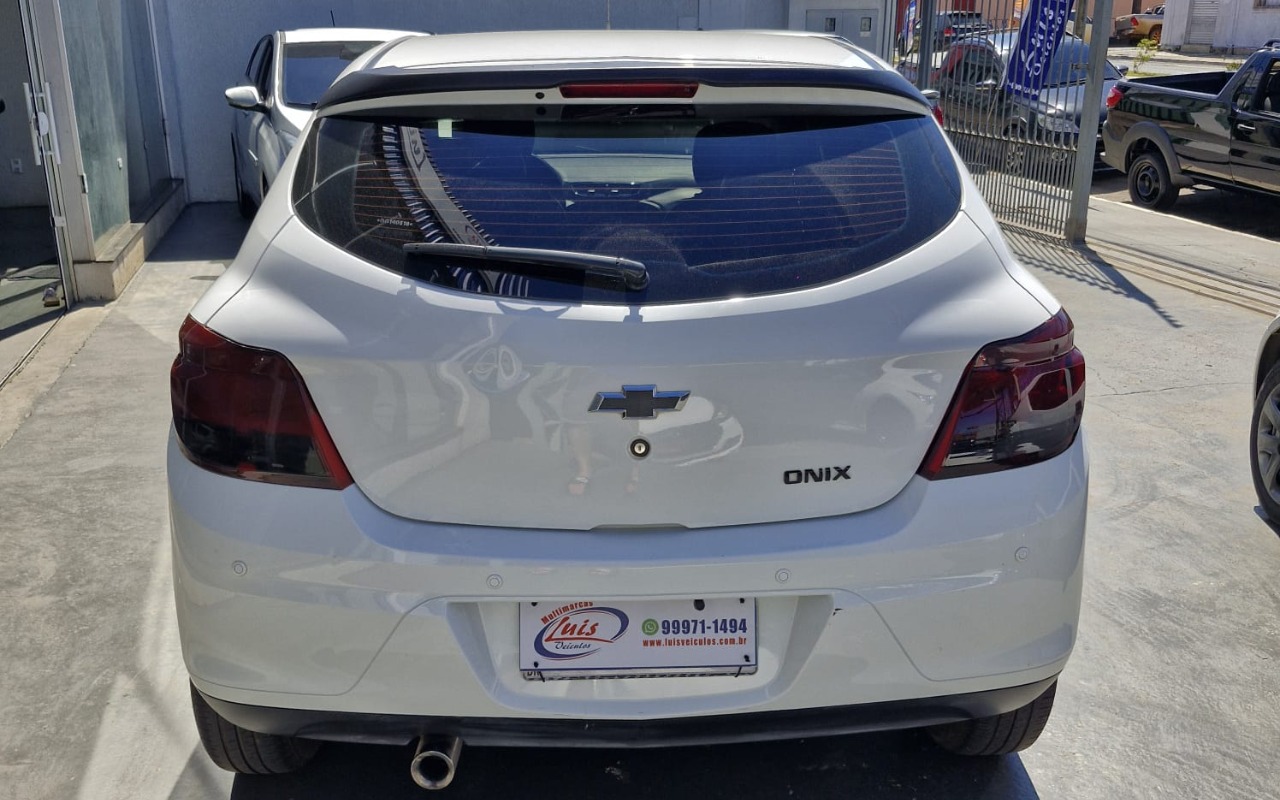 imagem-https://www.socarrao.com.br/sc-vehicle-images-prod/4146070/1790443566569-Ni5qcGVn.jpeg