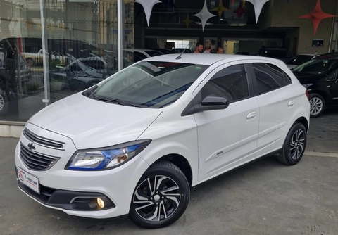 Chevrolet Onix 2016 Branco — foto 1 de 3