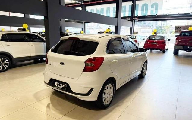 imagem-https://www.socarrao.com.br/sc-vehicle-images-prod/4146083/1790604494667-8474343_15_B_577b7893ce.jpeg
