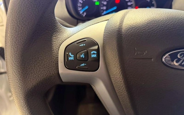 imagem-https://www.socarrao.com.br/sc-vehicle-images-prod/4146083/1790604494674-8474343_10_B_9459c41903.jpeg