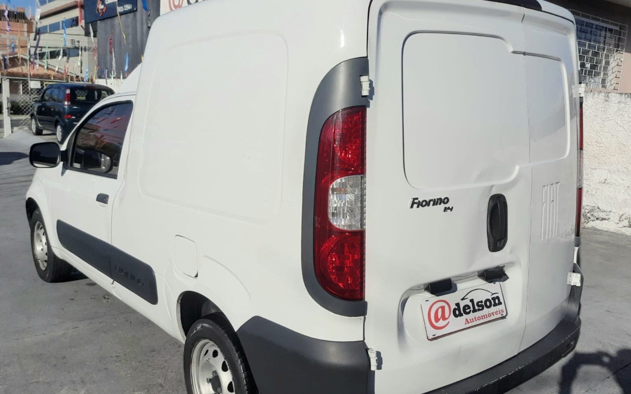 imagem-https://www.socarrao.com.br/sc-vehicle-images-prod/4146104/1790444604083-MDYuanBlZw.jpeg