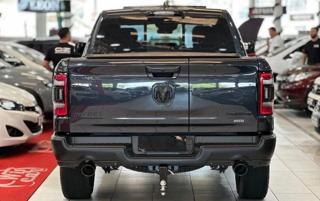 imagem-https://www.socarrao.com.br/sc-vehicle-images-prod/4146249/1790446873166-8517819_7_B_8560cdbaa0.jpeg