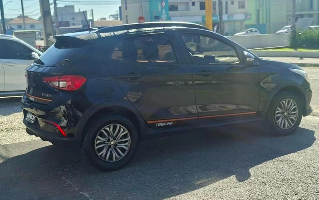 imagem-https://www.socarrao.com.br/sc-vehicle-images-prod/4146250/1790446893542-8517840_10_B_fe52ab4b57.jpeg