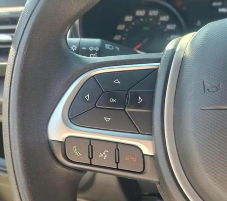 imagem-https://www.socarrao.com.br/sc-vehicle-images-prod/4146250/1790446893542-8517840_8_B_ada9e75111.jpeg