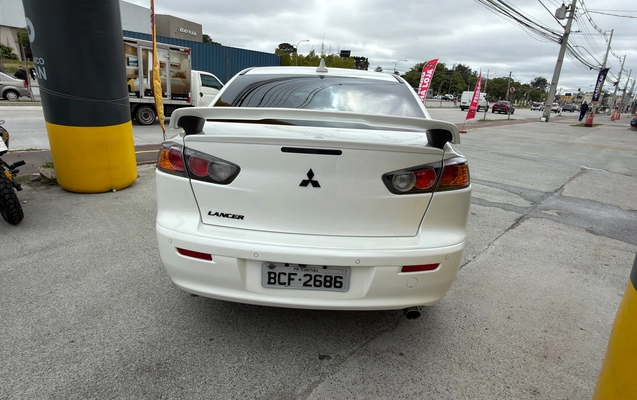 imagem-https://www.socarrao.com.br/sc-vehicle-images-prod/4146469/1790447820696-01a70d05-e7dc-4557-9e83-314bfabf2274.jpg