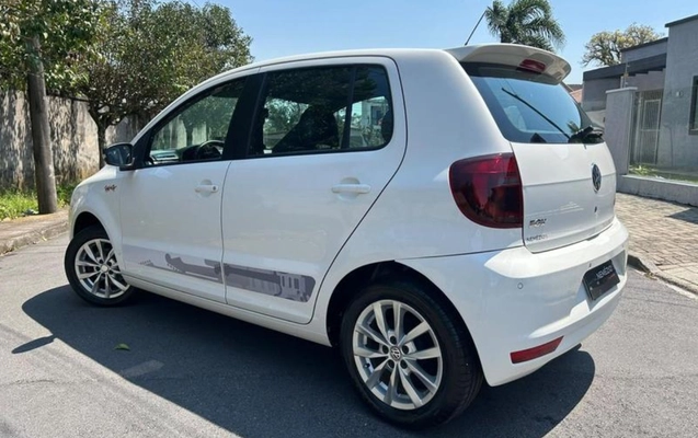 imagem-https://www.socarrao.com.br/sc-vehicle-images-prod/4146471/1790447881626-RkNfMzQ0NjVfODQ5MDM1Nl8yX1ZfMjEwNWJlYjY5NC5qcGVn.jpeg