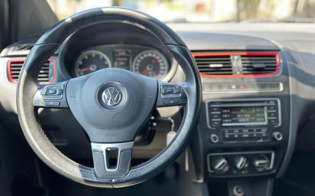 imagem-https://www.socarrao.com.br/sc-vehicle-images-prod/4146471/1790447881957-RkNfMzQ0NjVfODQ5MDM1Nl82X1ZfYWUxYzBhNzgyZC5qcGVn.jpeg