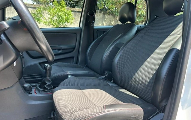 imagem-https://www.socarrao.com.br/sc-vehicle-images-prod/4146471/1790447882084-RkNfMzQ0NjVfODQ5MDM1Nl8xM19WX2NiYTRmODIxYzkuanBlZw.jpeg