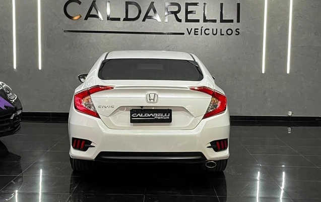 imagem-https://www.socarrao.com.br/sc-vehicle-images-prod/4146527/1791219722252-8517793_2_B_cc1226dde7.jpeg