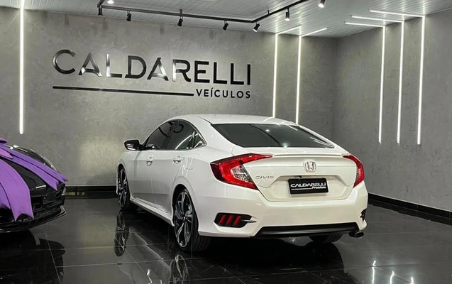 imagem-https://www.socarrao.com.br/sc-vehicle-images-prod/4146527/1791219722256-8517793_6_B_c76783f158.jpeg