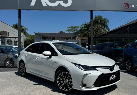 Toyota Corolla 2023 Branco — foto 1 de 3