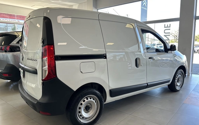 imagem-https://www.socarrao.com.br/sc-vehicle-images-prod/4146717/1790451816095-vehicle_image_1790451714_b7d8823ba1b79cc107fa1156d22d7ba8.jpeg