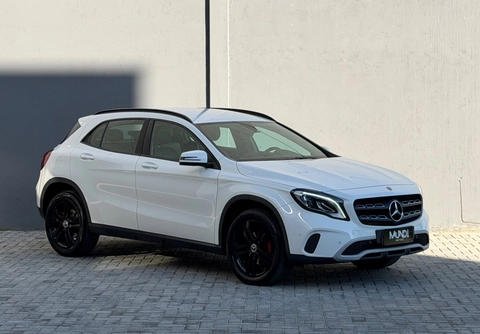 Mercedes-Benz GLA 200 2020 Branco — foto 1 de 3