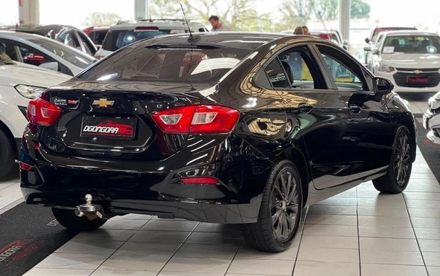 imagem-https://www.socarrao.com.br/sc-vehicle-images-prod/4147003/1790459153063-8435396_6_B_50f5f3a2e2.jpeg
