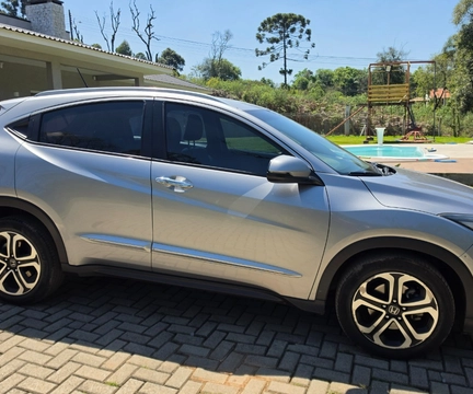 Honda HR-V 2018 Prata — foto 1 de 3