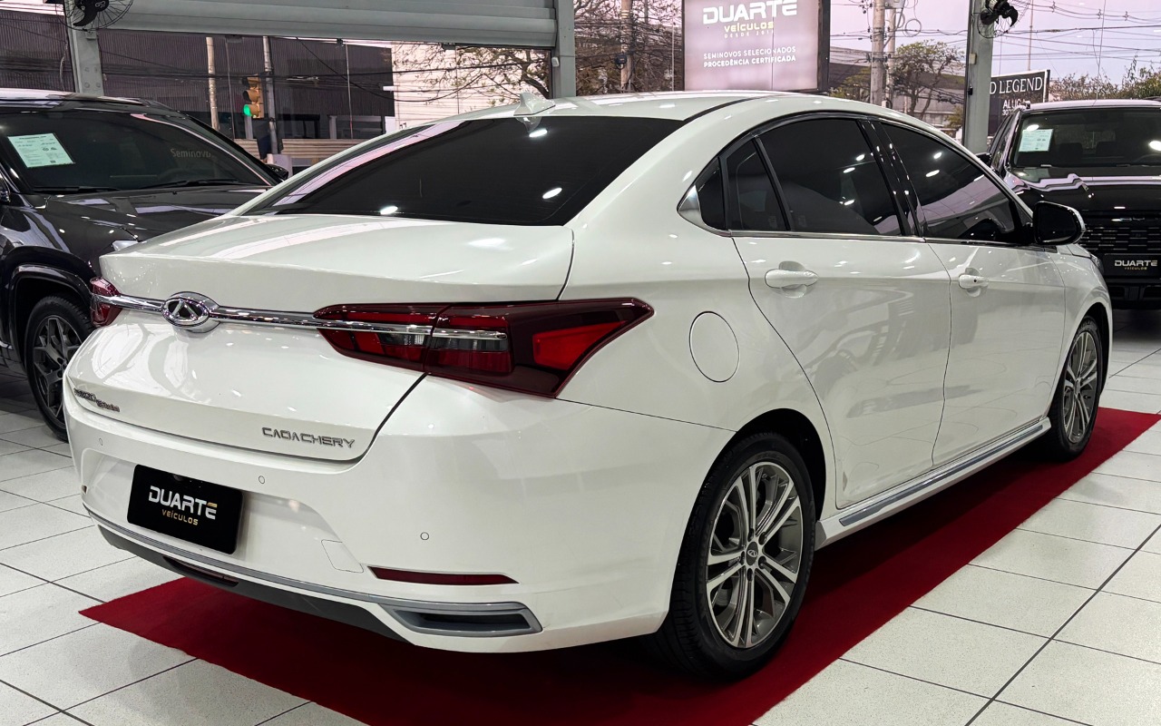 imagem-https://www.socarrao.com.br/sc-vehicle-images-prod/4147170/1790472076163-MDA4LmpwZw.jpg