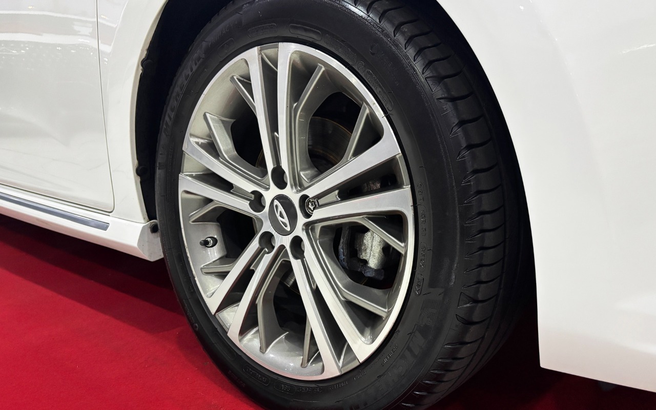 imagem-https://www.socarrao.com.br/sc-vehicle-images-prod/4147170/1790472076251-MDA5LmpwZw.jpg