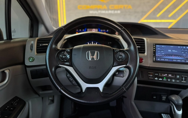 imagem-https://www.socarrao.com.br/sc-vehicle-images-prod/4155561/1790510643189-003_026623c7933dda27c6421d6d2edcaf85.jpg