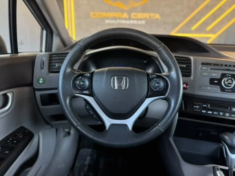 imagem-https://www.socarrao.com.br/sc-vehicle-images-prod/4155625/1790514380561-003_db36545431a7883f2689c7e9b689b4a2.jpg