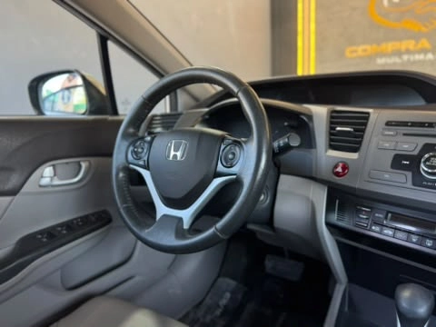 imagem-https://www.socarrao.com.br/sc-vehicle-images-prod/4155625/1790514380563-003_4f841d7f7aaca61a91df720eac5d0dea.jpg