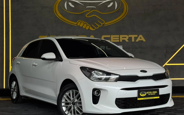 imagem-https://www.socarrao.com.br/sc-vehicle-images-prod/4155890/1790523039599-003_dbb302a1f95e1e9be4e465ed01b2606c.jpg
