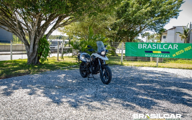 imagem-https://www.socarrao.com.br/sc-vehicle-images-prod/4156365/1790552313200-003_676f3489cb227e3cd871f3b26b33ae88.jpg