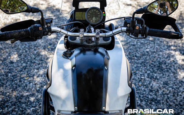 imagem-https://www.socarrao.com.br/sc-vehicle-images-prod/4156365/1790552313215-003_eee08c7f17485e65eb7ba5ab7f25146d.jpg