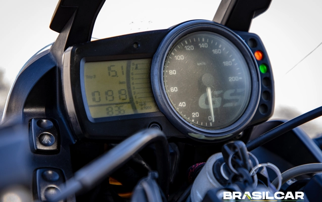 imagem-https://www.socarrao.com.br/sc-vehicle-images-prod/4156365/1790552313218-003_e0da2817ed574fa3fef1a7673ae59f4e.jpg