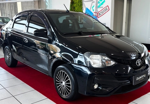 Toyota Etios 2019 Preto — foto 1 de 3