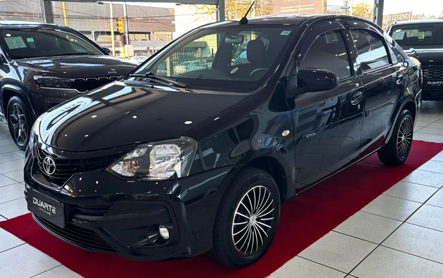 imagem-https://www.socarrao.com.br/sc-vehicle-images-prod/4156615/1790563874370-MDA0LmpwZw.jpg