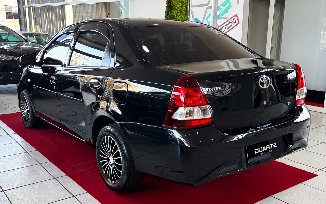 imagem-https://www.socarrao.com.br/sc-vehicle-images-prod/4156615/1790563874432-MDA1LmpwZw.jpg