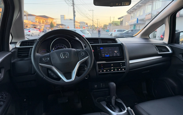 imagem-https://www.socarrao.com.br/sc-vehicle-images-prod/4156649/1790564885755-fb54584ee1a64c5ab65e5fd1f6dfff0c_1790564811258.jpg