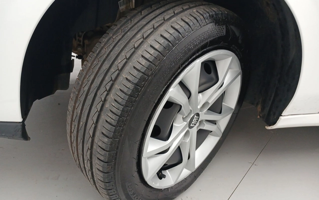 imagem-https://www.socarrao.com.br/sc-vehicle-images-prod/4159252/1790571533804-1_110002.jpg