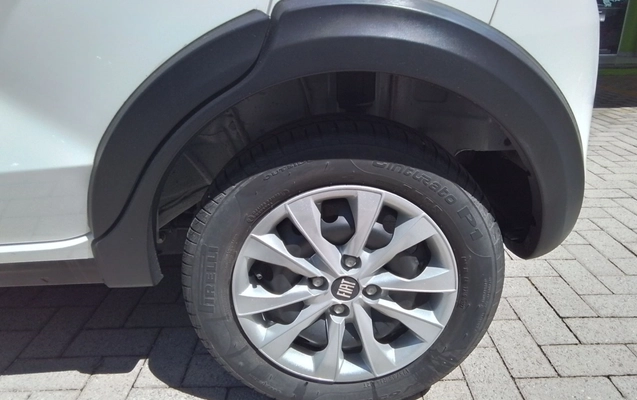 imagem-https://www.socarrao.com.br/sc-vehicle-images-prod/4159444/1790571745950-2_111831.jpg