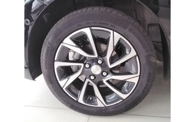 imagem-https://www.socarrao.com.br/sc-vehicle-images-prod/4159830/1790572173250-1_022025.jpg