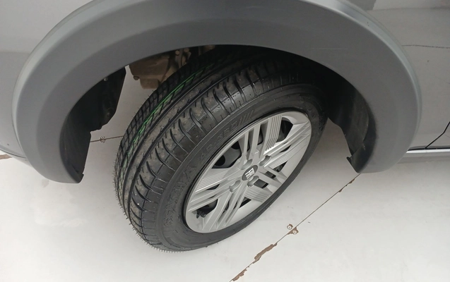 imagem-https://www.socarrao.com.br/sc-vehicle-images-prod/4161209/1790574000177-1_023033.jpg
