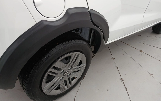 imagem-https://www.socarrao.com.br/sc-vehicle-images-prod/4163807/1790579998257-1_035443.jpg