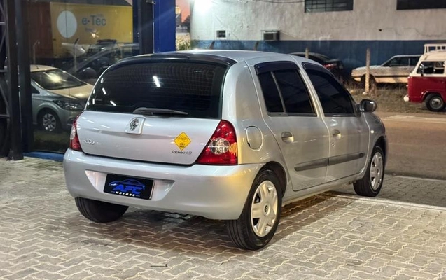 imagem-https://www.socarrao.com.br/sc-vehicle-images-prod/4164975/1790592992000-8513469_5_B_e29c36e416.jpeg